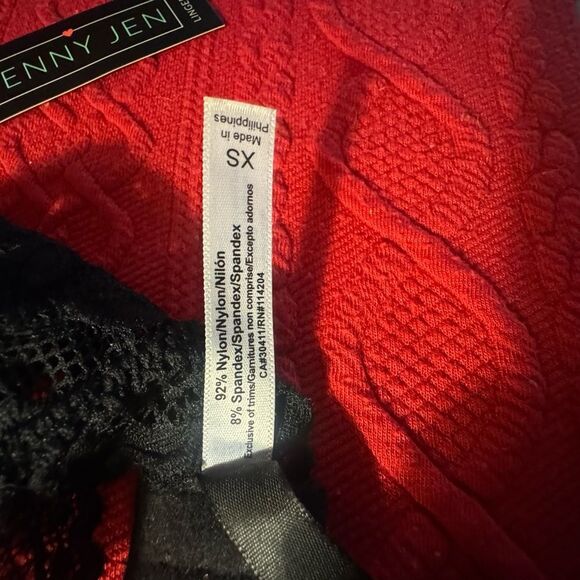 Black Lace Racerback Bralette - Picture 5 of 6